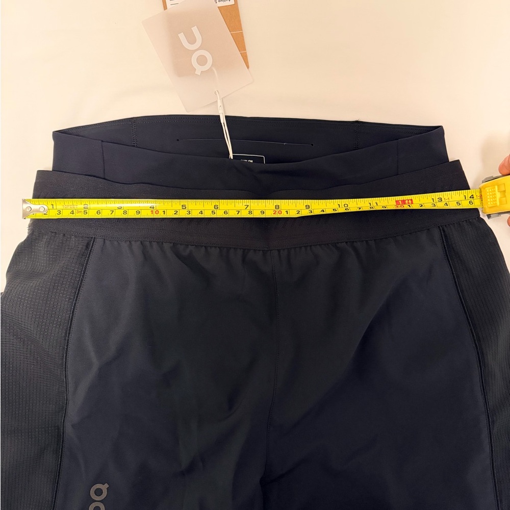 NWT On Cloud running shorts - Picture 6 of 6